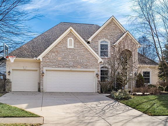 2nd image of 6811 Meadow Glen Dr S