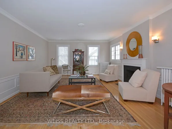 34 Edmund Ave, Toronto, ON M9N 1A4