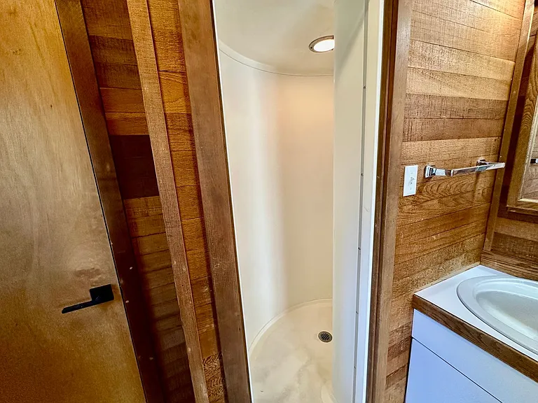 1204 N Brooklane St — Photo 30