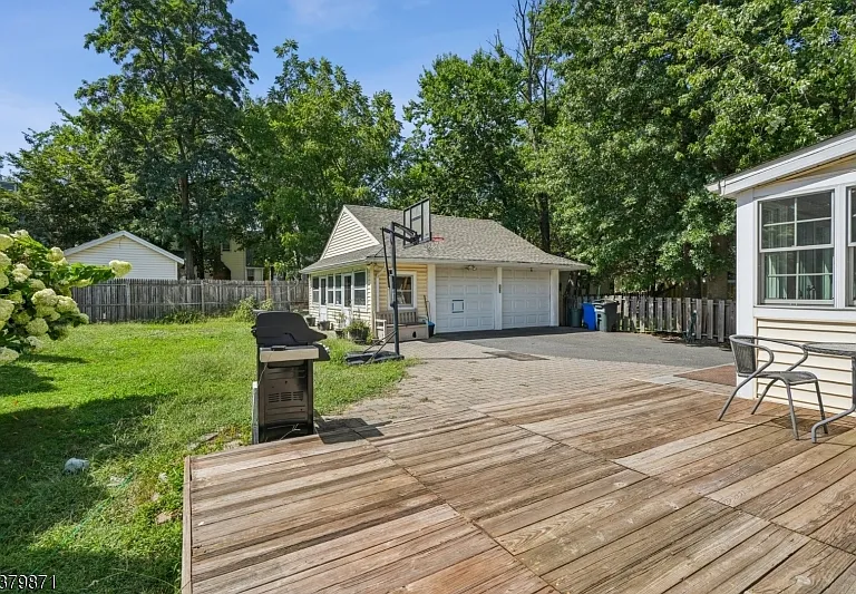 163 Myrtle Ave — Photo 46