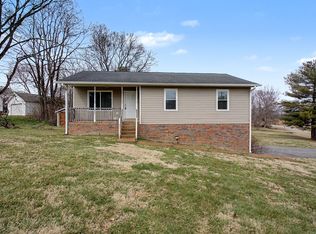 1409 Tower Dr, Columbia, TN 38401
