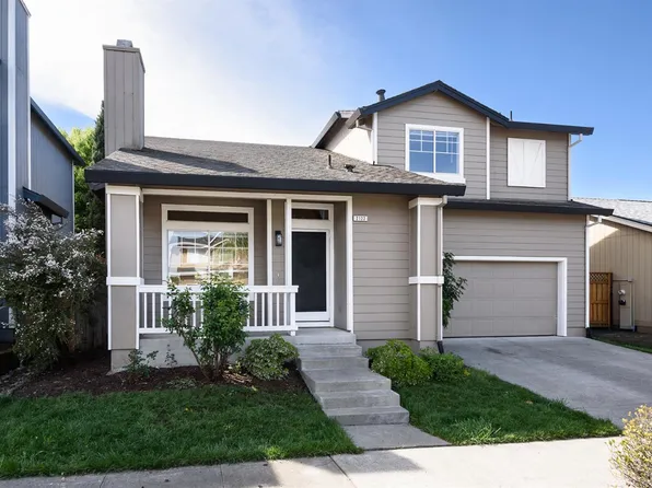 2122 Crystal Hill Drive, Santa Rosa, CA 95404