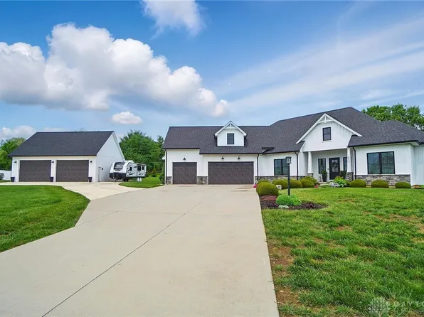 2832 Lucy Ln, Waynesville, OH 45068