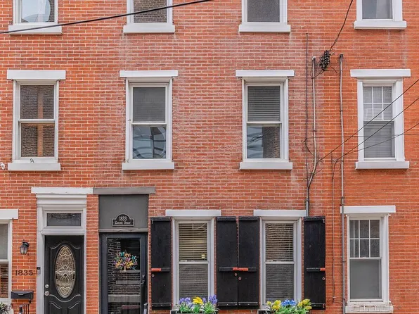 1833 Carlton St, Philadelphia, PA 19103