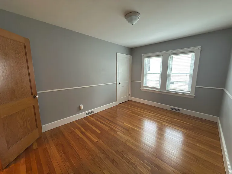 573 Spruce St — Photo 20