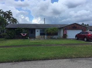 1137 W Mountain Dr, West Palm Beach, FL 33406