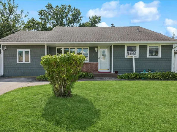 26 Princeton Street, Bay Shore, NY 11706