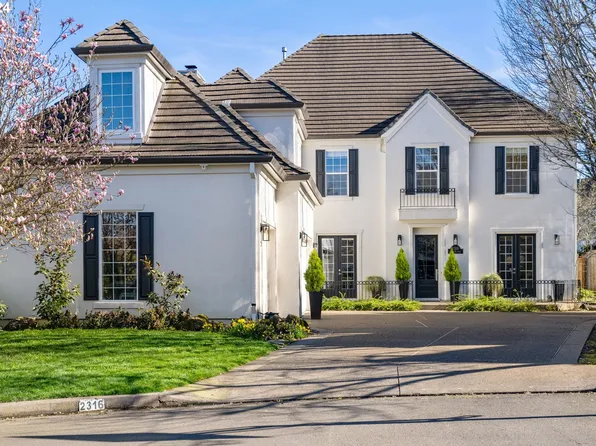 2316 Oakhurst Ln, Lake Oswego, OR 97034