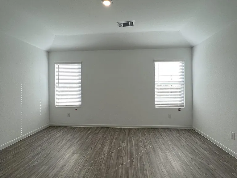 7010 Pail Pl — Photo 39