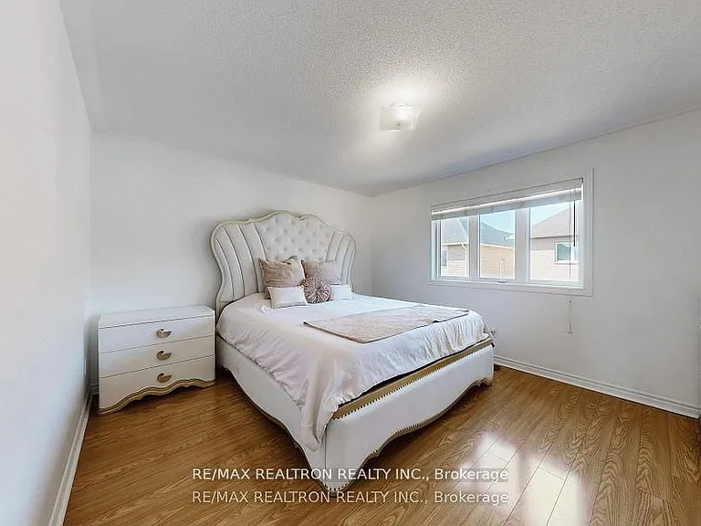 37 Jonas Millway Whitchurch — Photo 22