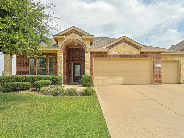 1025 Mercury Dr, Lavon, TX 75166