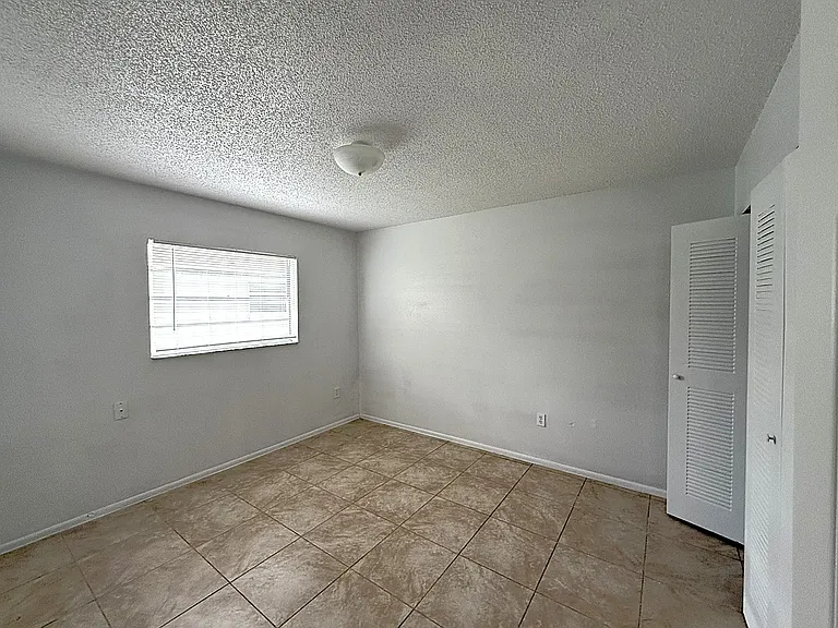 720 Michigan Ct #4 — Photo 11