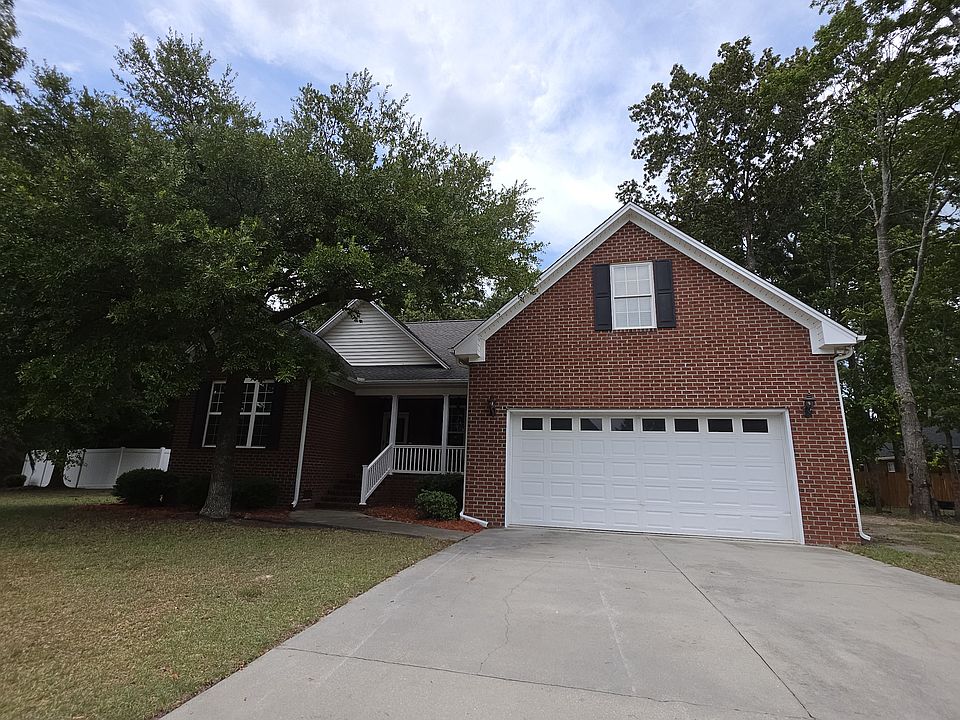 1st image of 995 Maggie Way