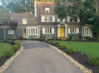 4983 Countryside Rd, Lyndhurst, OH 44124