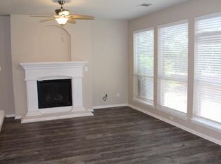 2741 Lynx Ln, Fort Worth, TX 76244