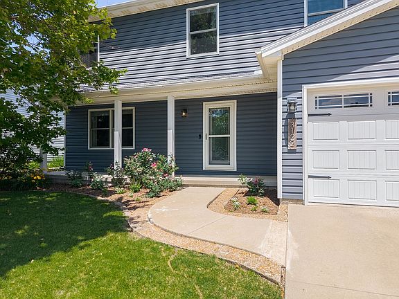 2nd image of 3122 Eagle Creek Dr