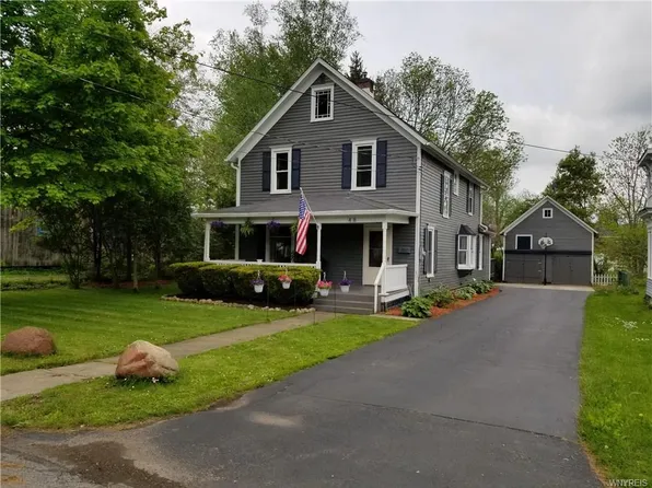 48 Spring St, Springville, NY 14141
