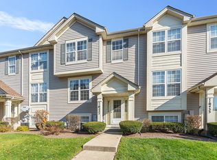 11S437 Rachael Ct, Willowbrook, IL 60527