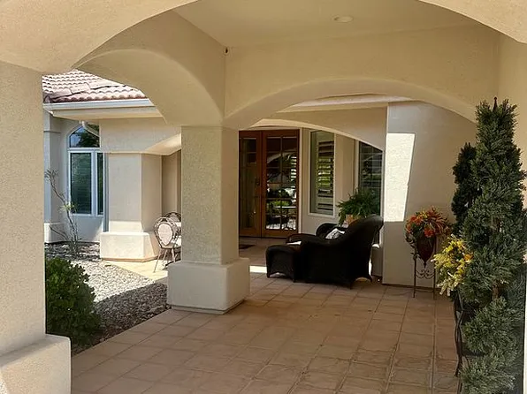 2698 W Canyon Ridge Rd, Saint George, UT 84770