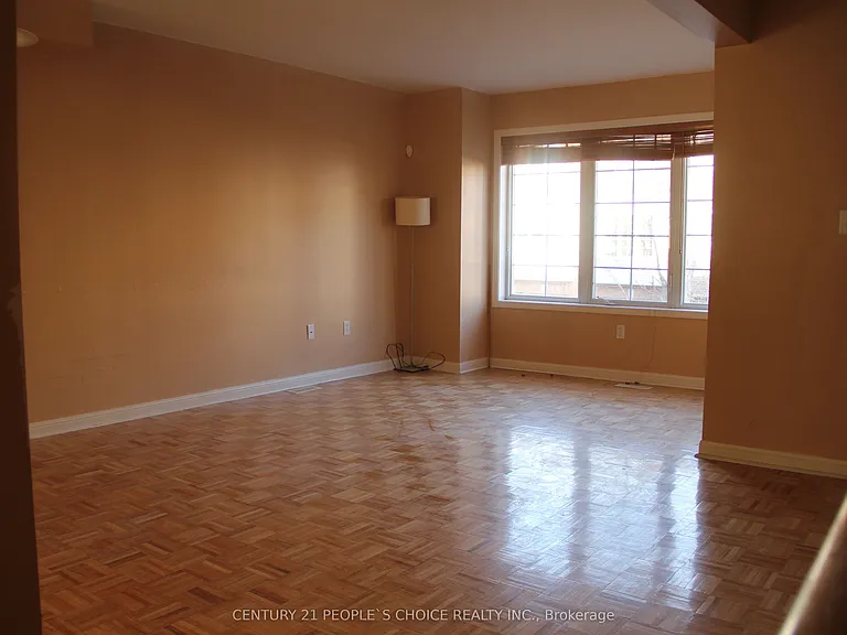 80 Acorn Pl #21 — Photo 6