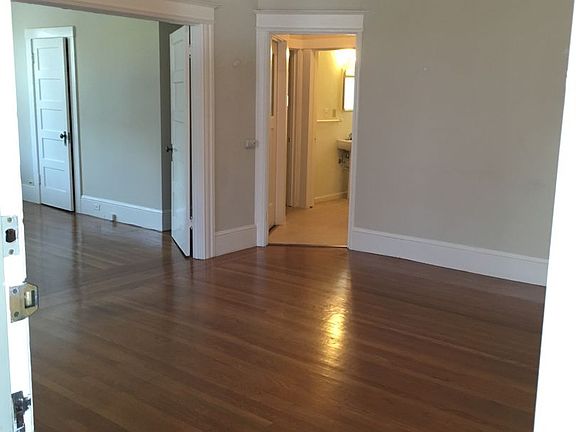 2nd image of 21 Lorton Ave APT 3