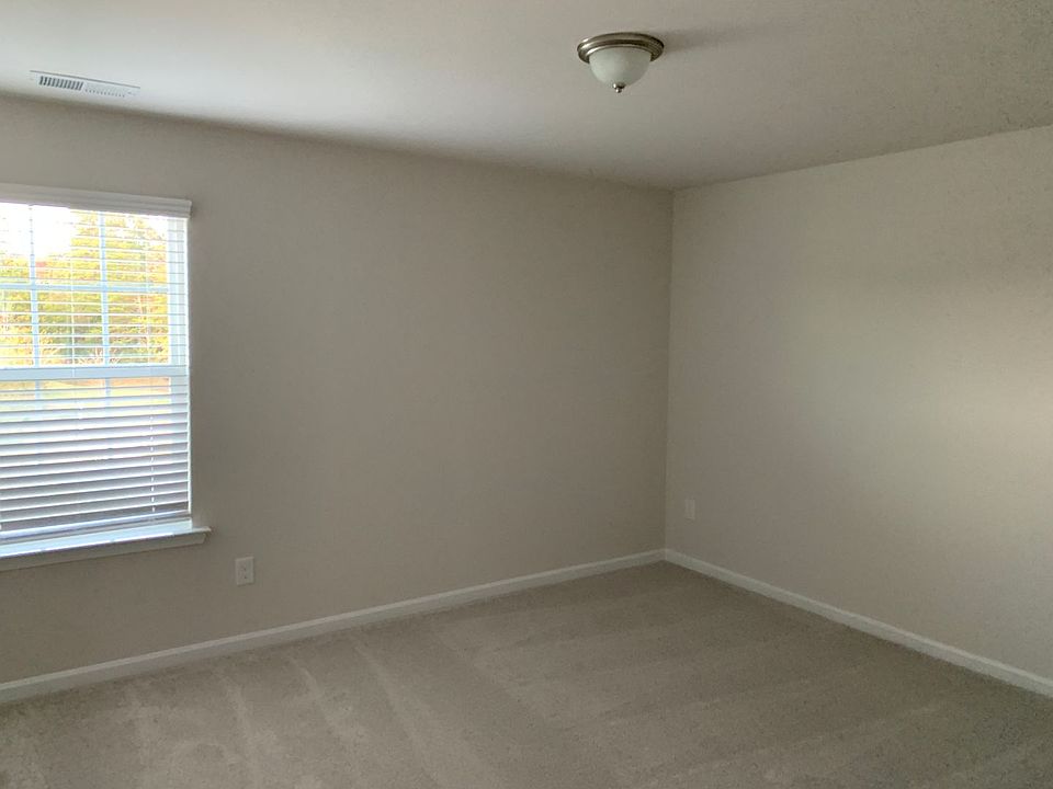 17219 Snug Harbor Rd, Charlotte, NC 28278 Zillow