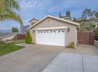 12200 Crest Ave, Sylmar, CA 91342