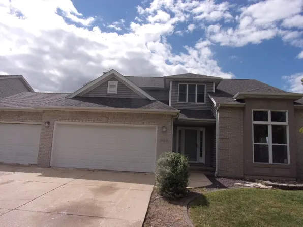 1225 Lodge Pole Ln, Normal, IL 61761