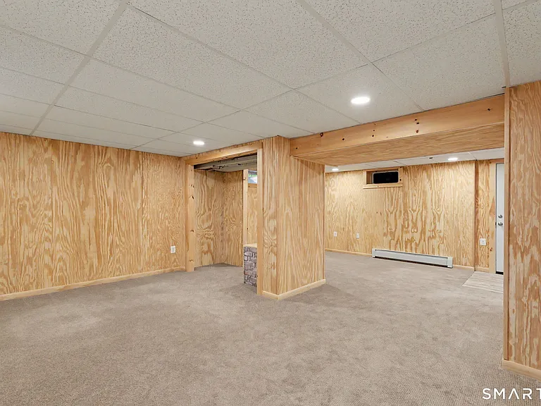 142 N Taylor Ave — Photo 25