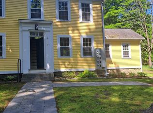 35 High St, Chester, CT 06412