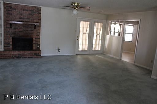 2nd image of 2506 NE Village Dr