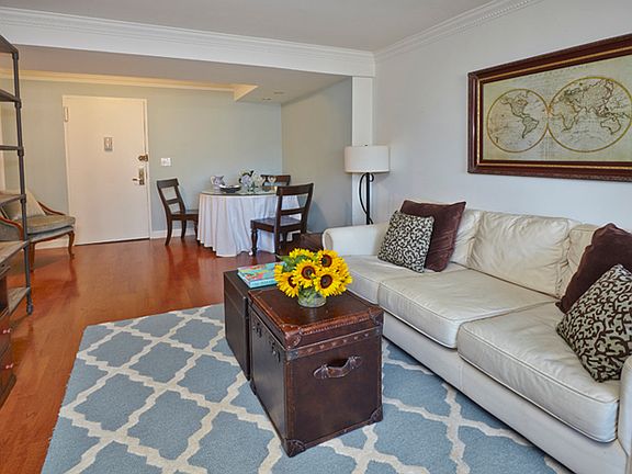 2nd image of 200 E 27th St APT 10K