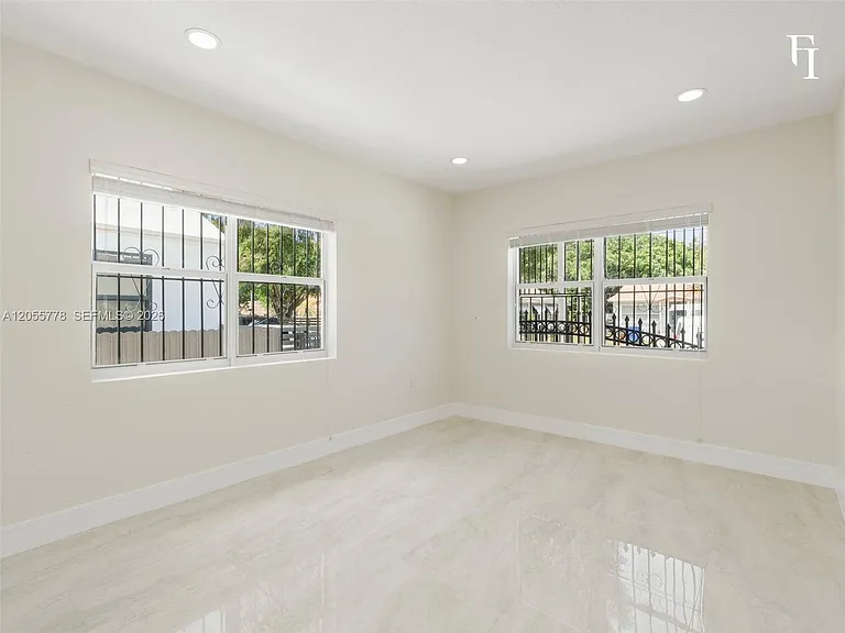 3228 NW 11th Ave — Photo 19