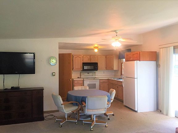 4th image of 25708 Teresa Ave