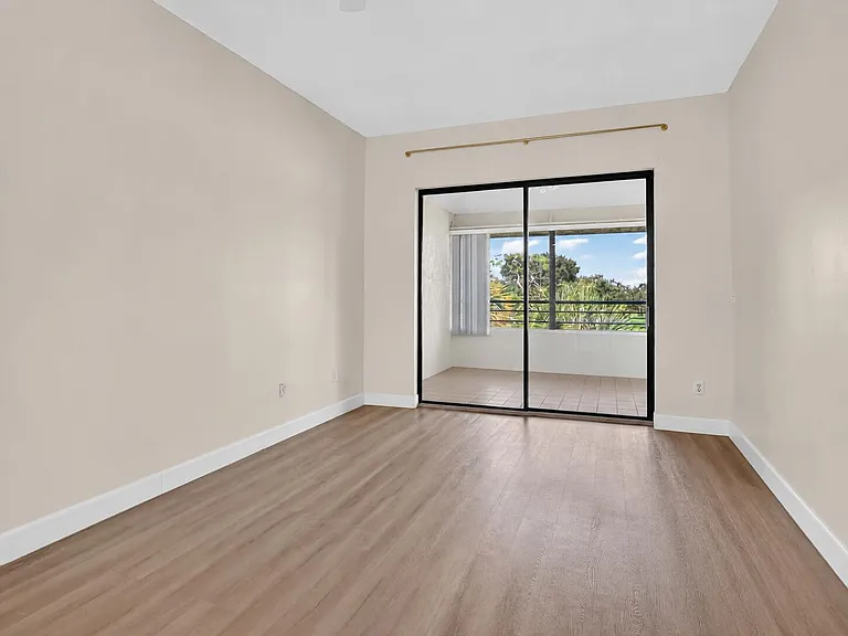 7460 La Paz Blvd #304 — Photo 15