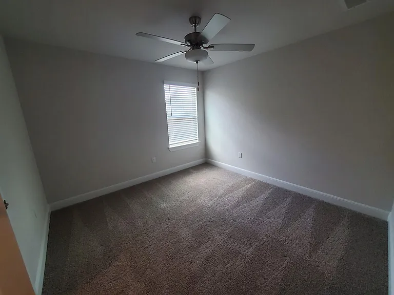 15610 Ellinger Dr — Photo 20