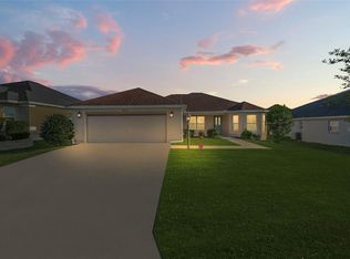 3273 Sennett Cir, Oxford, FL 34484