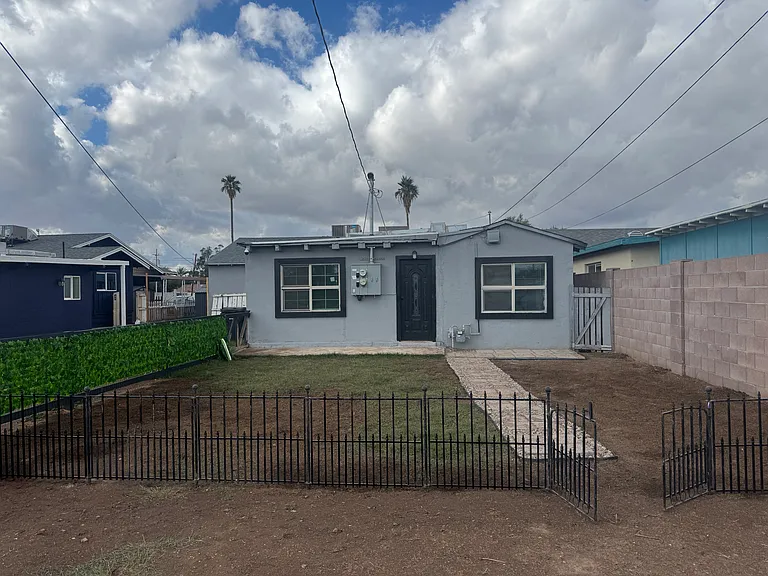 245 N Colorado St #1/2 — Photo 8
