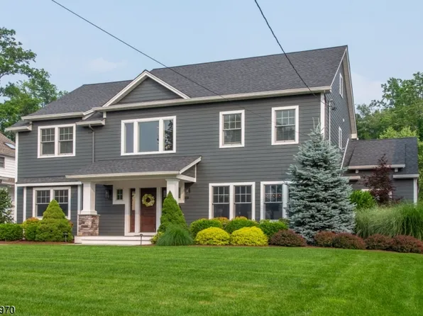14 Grover Ln, Caldwell Boro Twp., NJ 07006