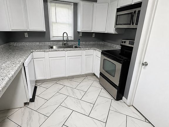 3rd image of 2321 S 14th St