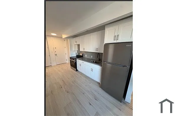 Building Photo - 589 Saratoga Ave #2B