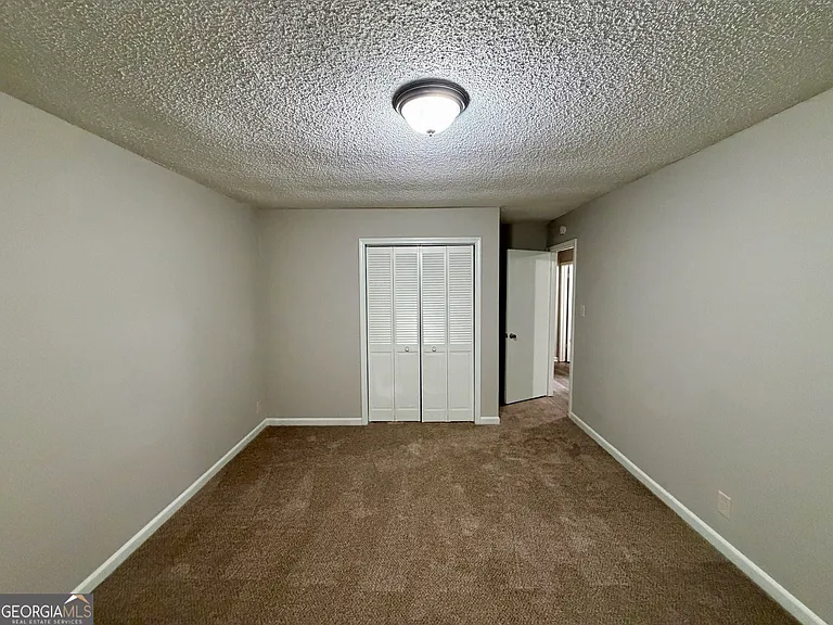5776 Windermere Ct — Photo 17