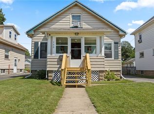 150 California Dr, Rochester, NY 14616