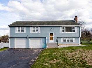 120 Raymond Rd, Rocky Hill, CT 06067