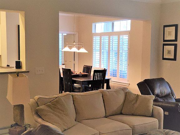 living/dining/kitchen