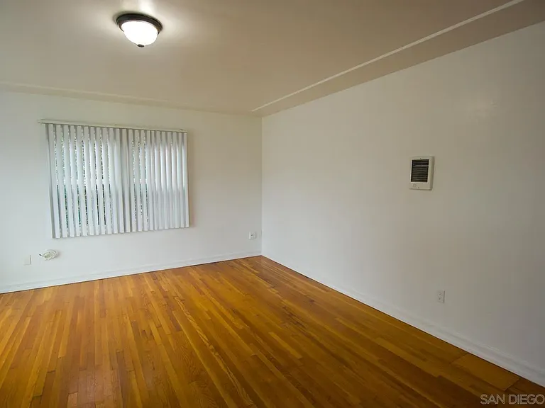 170 Garrett Ave — Photo 4