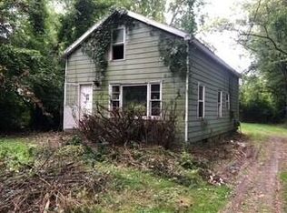 7230 Arkona Rd, Milan, MI 48160