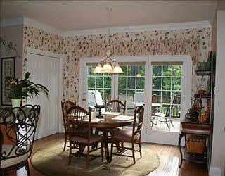 5th image of 119 Oakview Dr