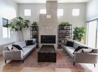 523 N Broadway #B, Redondo Beach, CA 90277