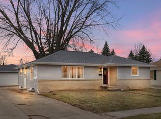 1137 W Frances St, Appleton, WI 54914